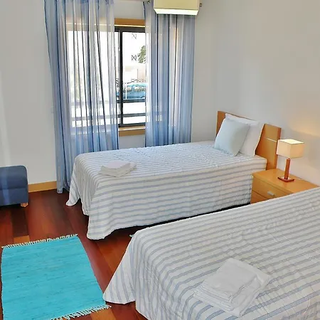 T2 Corcovada 1ºandar Vista Piscina Апартаменты *